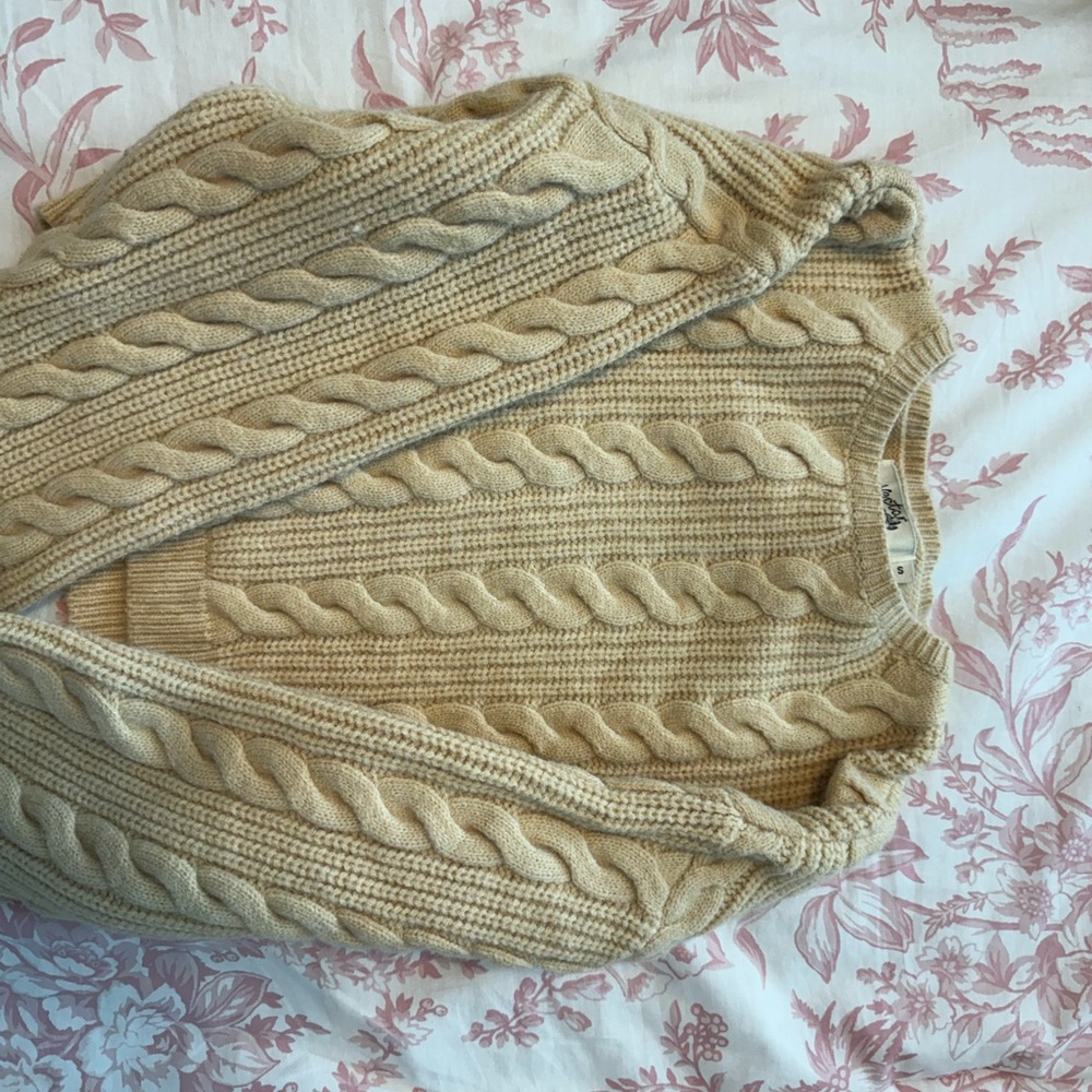 Elegant Beige Cable Knit Cardigan